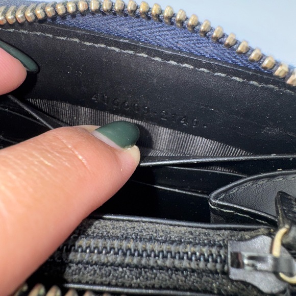 Gucci Navy Animalier Wallet w/ Box - Picture 5 of 12